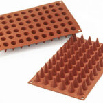 SF131 Cone silicone mould with 66 miniature conical cavities