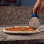 pizza cutter