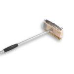 Oven cleaning brush