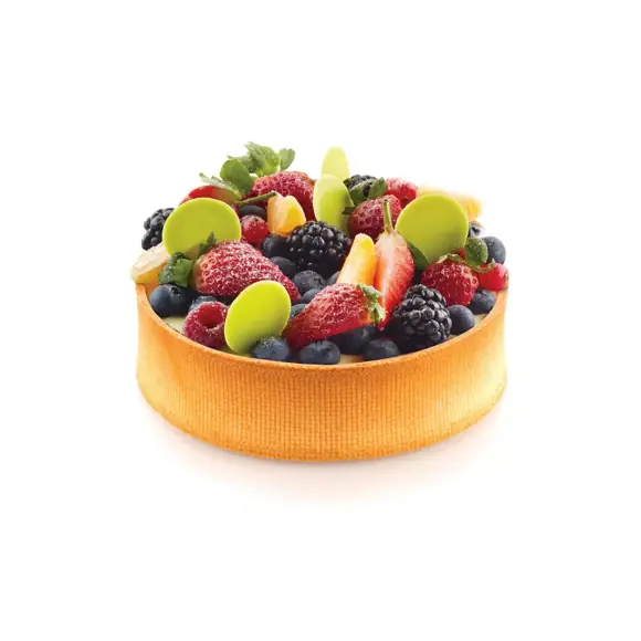 Round fruit tart with crisp straight pastry sides made using a Silikomart Airplus Strip