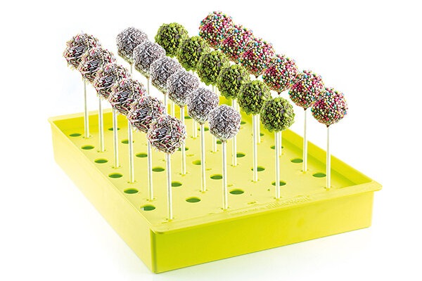 Fluo Green Silikomart Espogel Up Mini stand displaying decorated desserts on sticks